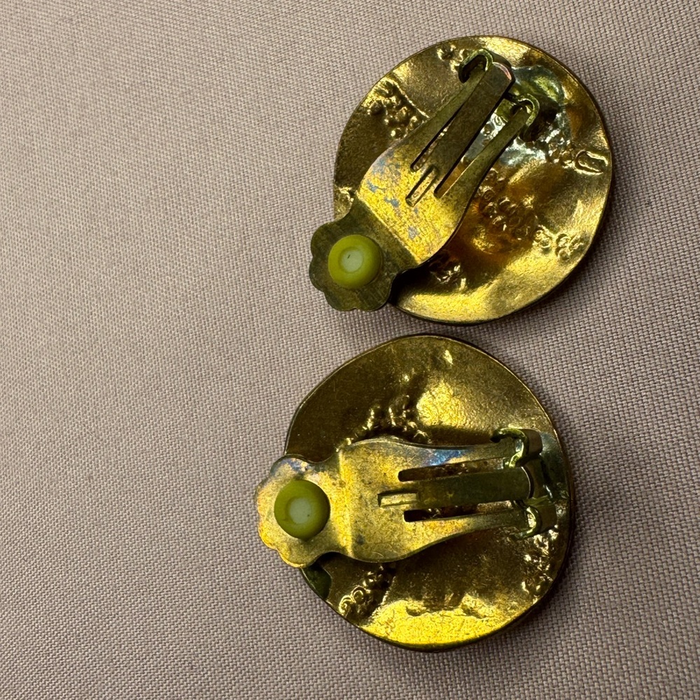 Vintage Clip Gold Organic Textured Earrings - Picture 4 of 5